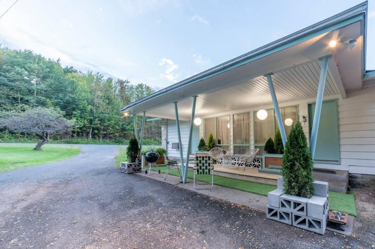The Springs Motel New Ashford Exteriör bild