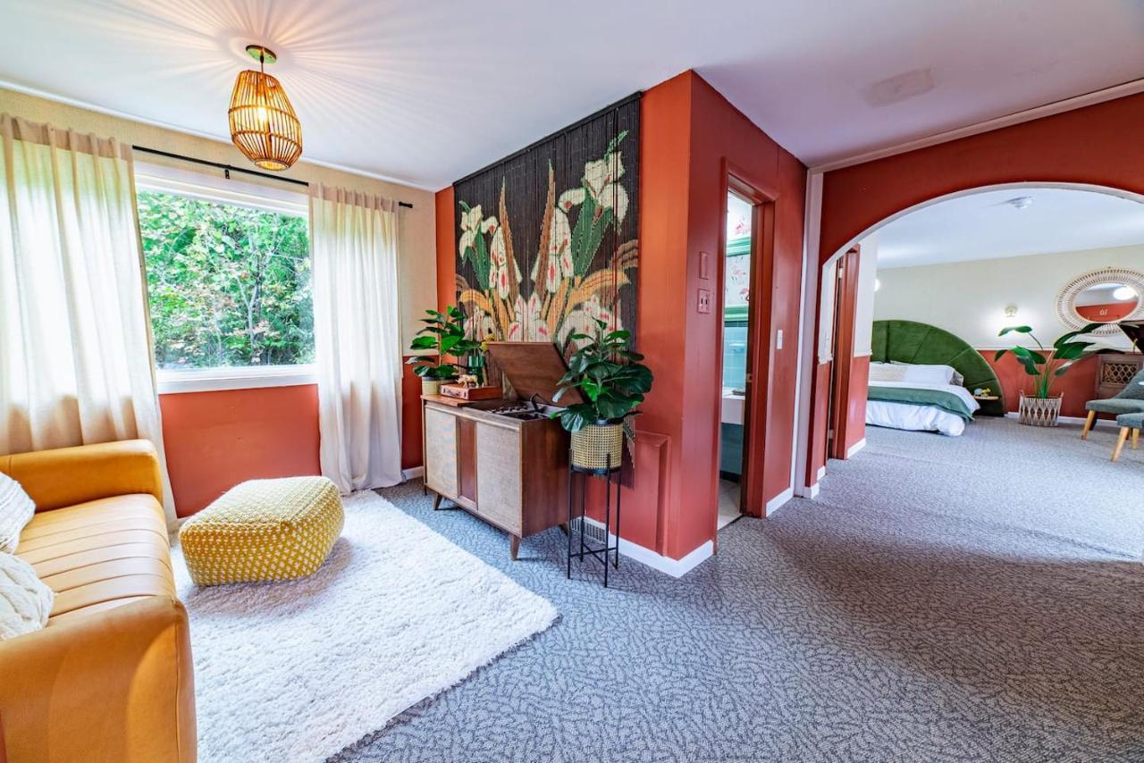 The Springs Motel New Ashford Exteriör bild