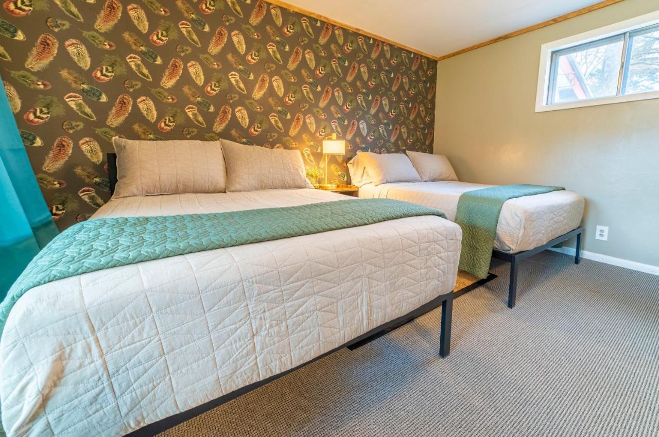The Springs Motel New Ashford Exteriör bild