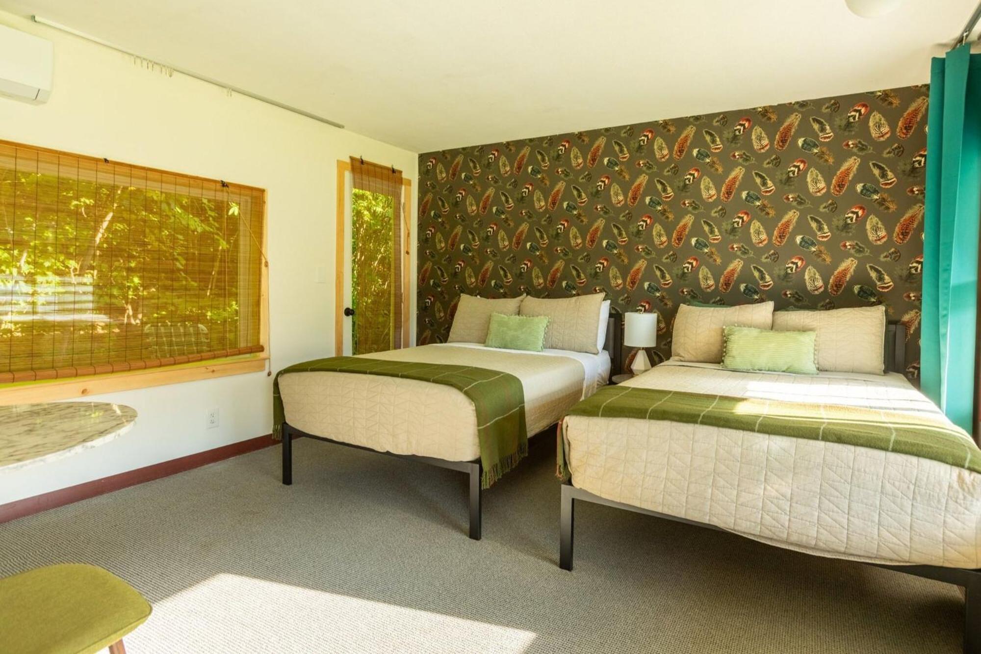 The Springs Motel New Ashford Exteriör bild