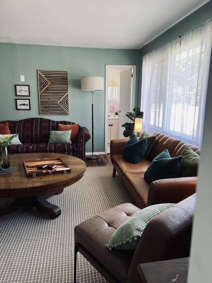 The Springs Motel New Ashford Exteriör bild